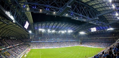 WIDEO Stadion na Euro 2012 tonie! Bo spadł deszcz...