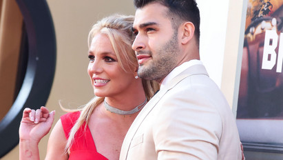 Hamarosan itt a nagy nap? A terhes Britney Spears és vőlegénye már ki is tűzték az esküvő időpontját