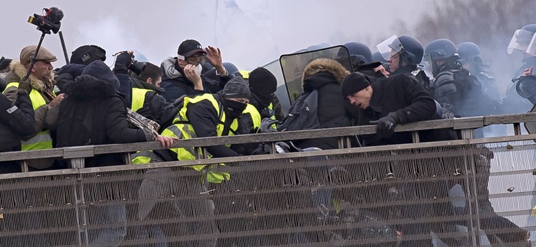 Mistrz Francji w boksie pobił policjanta podczas protestu "żółtych kamizelek" [WIDEO]