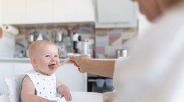 Dieta niemowląt i matki karmiącej. Jak sobie radzić z alergiami pokarmowymi?