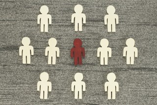 Od początku dnia ponad 80 kontroli w komunikacji. Są pierwsze mandaty karne za gromadzenie się