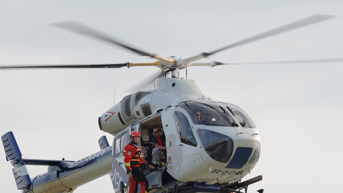 Elözönlötték a katasztrófavédők a Margitsziget környékét: mentőhelikopter is felbukkant a helyszínen – fotók
