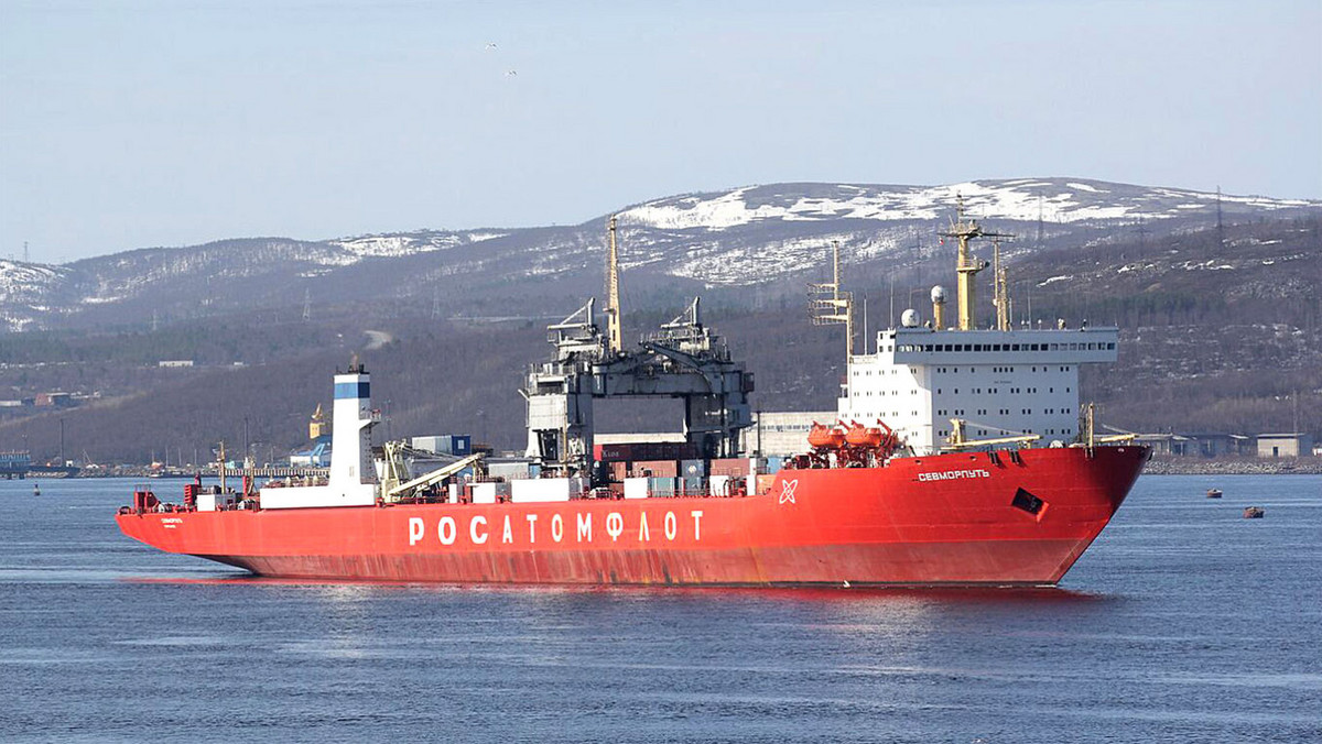 Na pokładzie rosyjskiego statku towarowego i lodołamacza o napędzie atomowym Siewmorput wybuchł pożar — poinformowały dziś rosyjskie władze, dodając, że pożar został ugaszony.