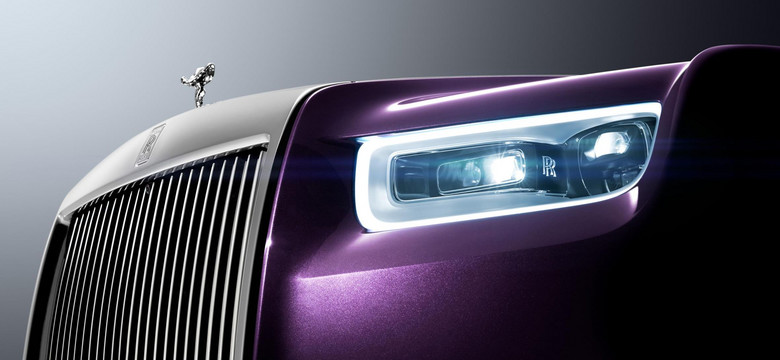 Rolls-Royce Phantom ujawniony. Tak wygląda nowy król luksusowych limuzyn [MAMY ZDJĘCIA]