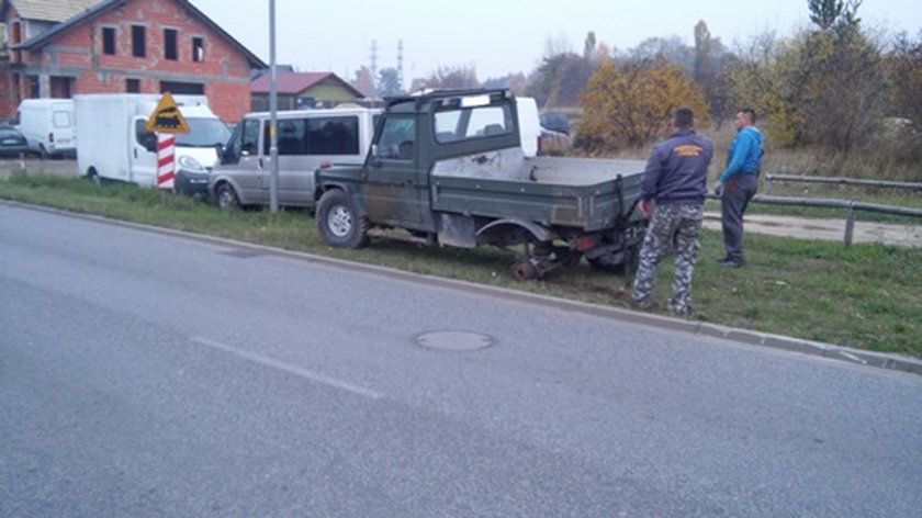 Koło odpadło od terenówki