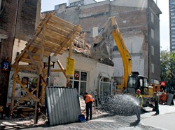 Cała Polska szuka domów do wyburzenia