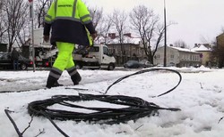 Śnieżyca zaatakowała na południu. "Kilka tysięcy gospodarstw domowych bez prądu" [WIDEO]