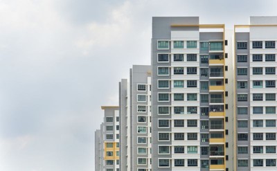 Koszty najmu mieszkania kontra rata kredytu. Co się bardziej opłaca? [RAPORT]