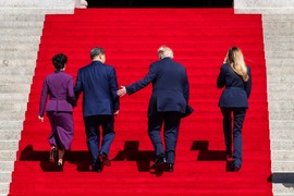 Fotografija Trampovih sa kineskim predsednikom i prvom damom usijala mreže