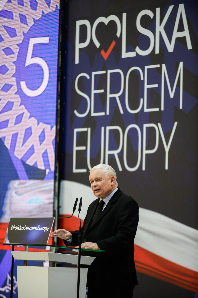 "Piątkę Kaczyńskiego" popierają tylko wyborcy PiS – wynika z sondażu