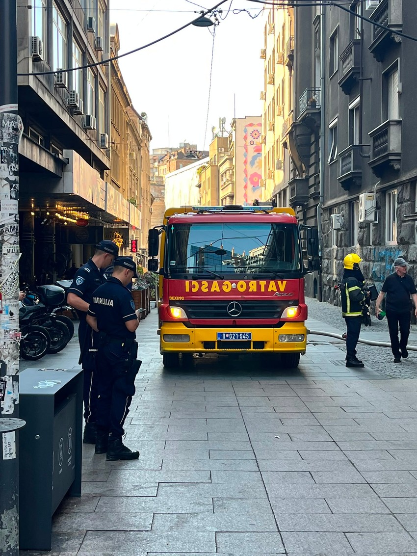 Vatrogasci i policija