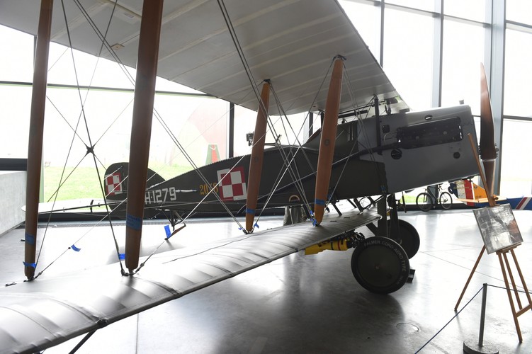 W lotnictwie brytyjskim samoloty Bristol F.2B Fighter pełniły służbę do 1917 roku jako maszyny myśliwskie i szturmowe. <br><br>fot. (mgo) PAP/Jacek Bednarczyk