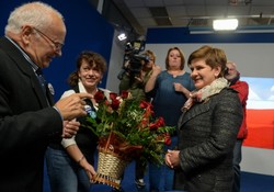Szydło i Kopacz starły się w Radomiu. Poszło o jedną z linii kolejowych