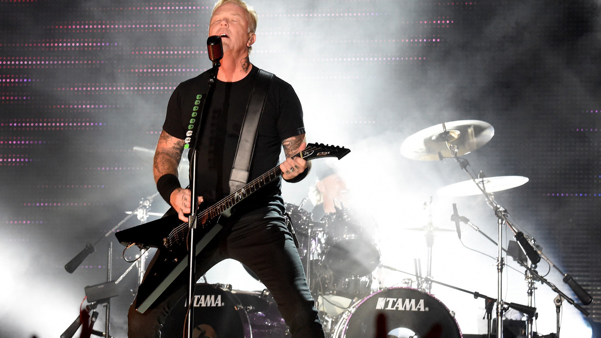 To nie jest spóźniony żart z okazji prima aprilis. 2 kwietnia podczas koncertu w Pradze Metallica zagrała "Jožina z bažin". Choć utwór od lat żyje własnym życiem, fani zespołu na pewno nie spodziewali się takiej niespodzianki.