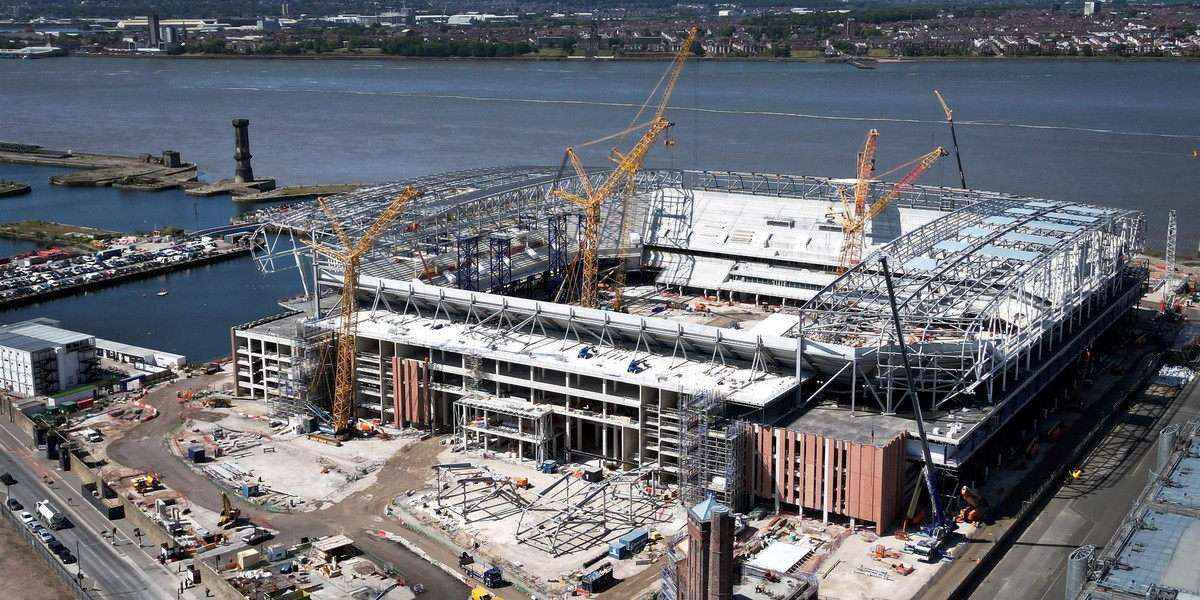 W Liverpoolu trwa budowa wielkiego stadionu dla Evertonu.