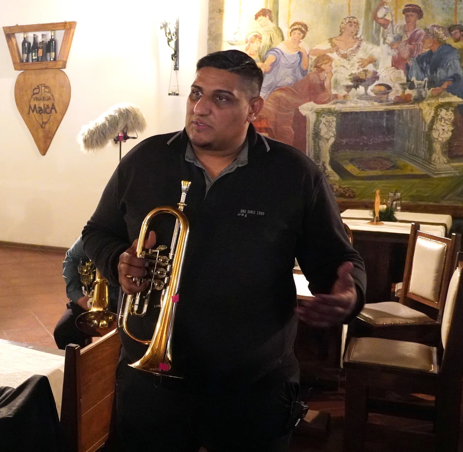 Dvostruki pobednik Guče Elvis Bajramović iz Bojnika glumi u filmu "Elvis u Memfisu"