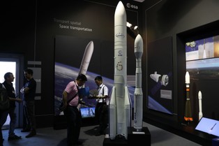 Europa zbada Wenus i fale grawitacyjne? Polska będzie mieć w tym udział