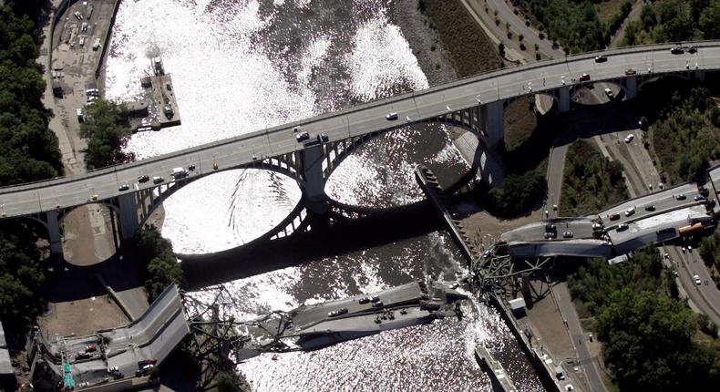 Interstate 35 bridge collapse