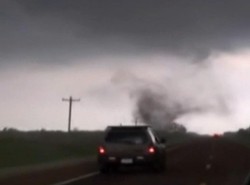Zobacz tornado, które zabiło pięć osób