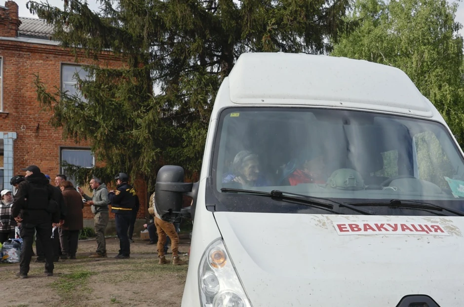 Evakuacija iz Vovčanska 12. maja