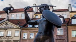 Pomniki do czyszczenia, klimat do ratowania. Ostatnie Pokolenie idzie na zwarcie