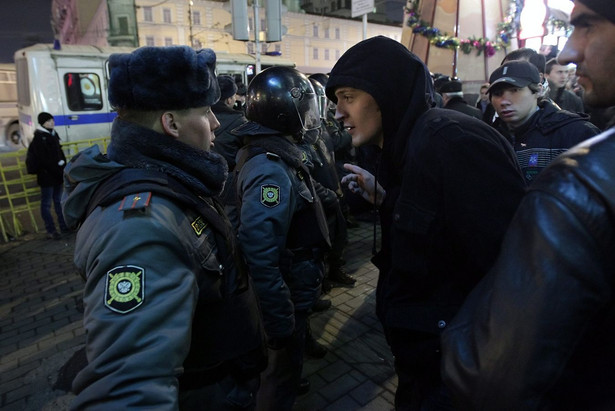 Wojsko otoczyło centrum Moskwy. Tysiące osób na demonstracji