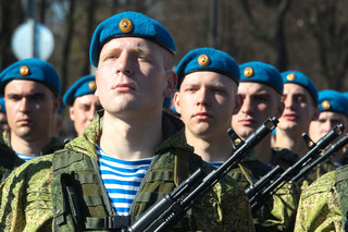 'The Guardian': Siły rosyjskie w Ukrainie mogą osiągnąć 500 tys. żołnierzy
