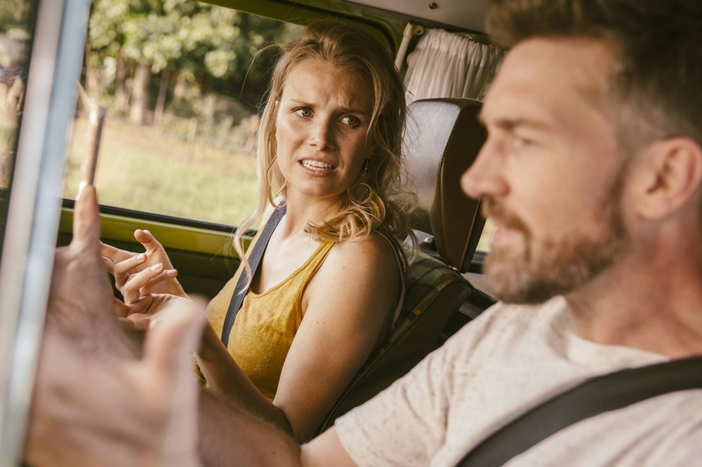 Nicht alle Sternzeichen kommen gut miteinander aus, was in Partnerschaften zu Schwierigkeiten führen kann.