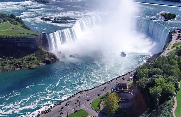 Kanadyjska część wodospadów Niagara, fot. Helen & Vlad Filatov