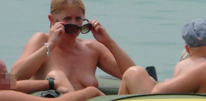 Rogalska topless na Riwierze