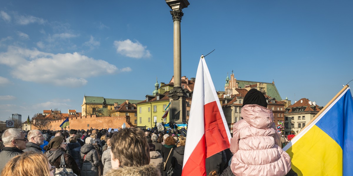 Kłopoty Ukrainy z czarnomorskimi portami spowodowały, że przekierowano szlaki handlowe na trasy lądowe – przede wszystkim na polską infrastrukturę kolejową i porty morskie.