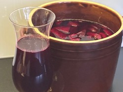 Zakwas buraczany do barszczu wigilijnego - przepis. Jak zrobić tradycyjny zakwas na barszcz czerwony? Wszystko w jednym poradniku