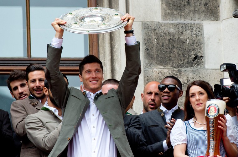 Tak Robert Lewandowski z kolegami z Bayernu świętował mistrzowski tytuł