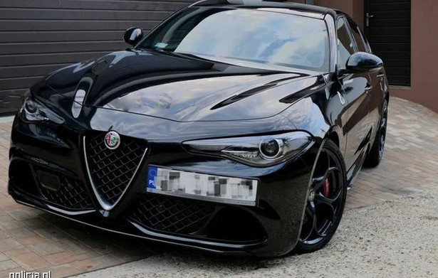 Alfa Romeo Giulia - samochód przywłaszczony przez oszusta z Bochni