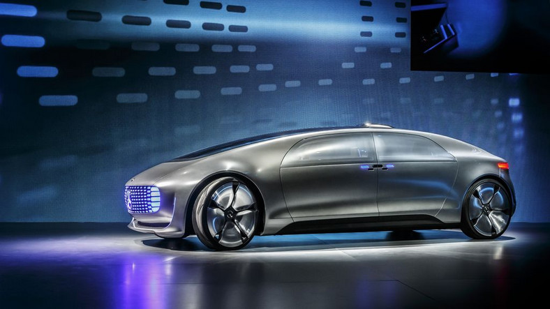 Mercedes-Benz F 015 – mobilna rewolucja