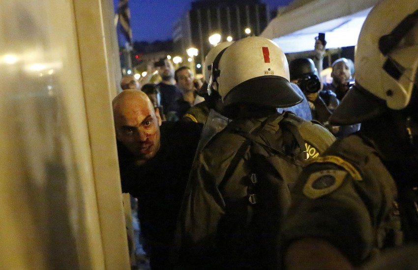 Među demonstrantima ima i poveđenih