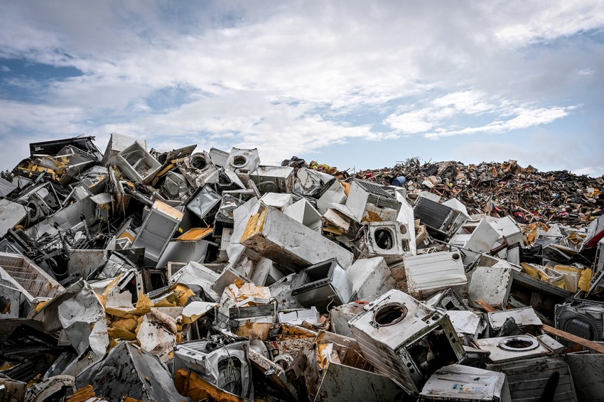 Nagomilani otpad u Šlajdenu nakon poplava u Nemačkoj