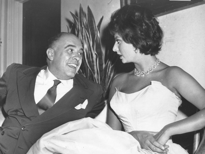 Carlo Ponti zmarł w 2007 roku. Przeżył wspólnie z Sophią Loren 56 lat.