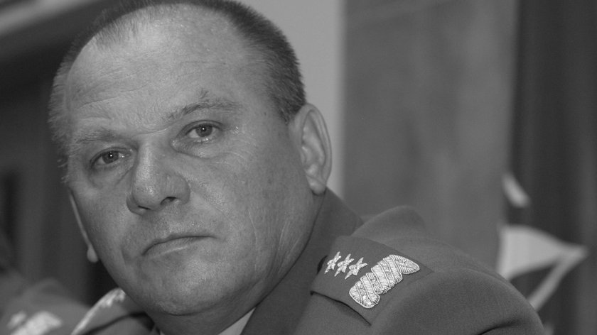 Gen. Edward Pietrzyk nie żyje. Były Dowódca Wojsk Lądowych miał 71 lat