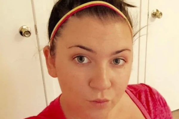 Ovako sam izgledala PRE RAZVODA, a onda sam uložila DESETINE HILJADA EVRA U SEBE i sada me ni rođena majka ne prepoznaje: Ja sam ŽIVA VATRA INSTAGRAMA i zarađujem MILIONE