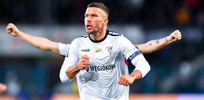 Podolski strzelił w domu. Górnik zdemolował Piasta w "małych derbach" Śląska