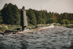 Chlup, do wody! Polskie czołgi K2 Czarna Pantera pokazują, że woda im niestraszna