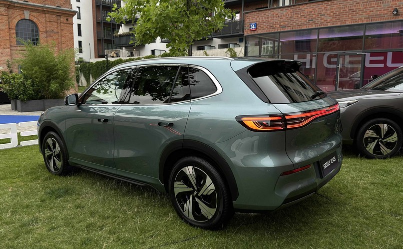 Sprzedali 5000 aut w ciemno. Nowy SUV wjeżdża do Polski