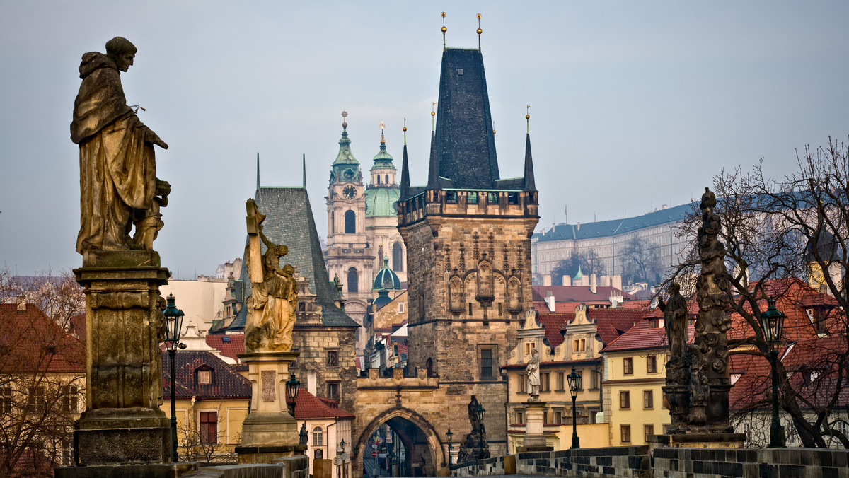 Nowe restrykcje w Czechach. Zakaz podróży turystycznych, wymagania wobec wykonanych testów