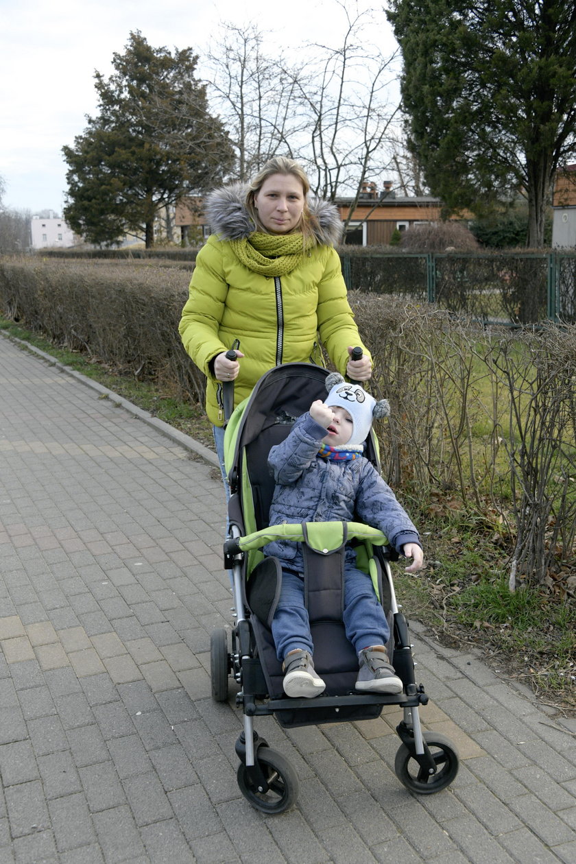 Pasażerka taksówki, w którą uderzył pijany Fajdek: "Bałam się, że spłonę"