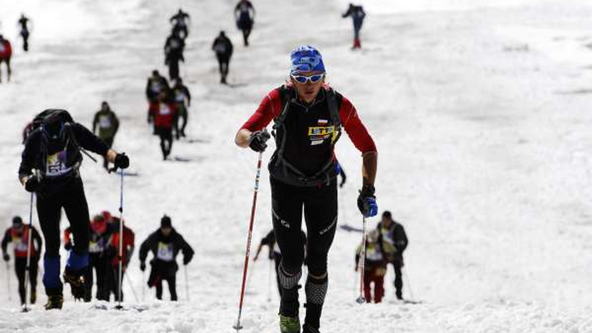 Polscy alpiniści Andrzej Bargiel z Zakopanego oraz Aleksandra Dzik z Katowic we wspaniałym stylu zwyciężyli w 6. międzynarodowym biegu wysokogórskim na najwyższy szczyt Kaukazu, pokryty śniegiem Elbrus (5642 m).