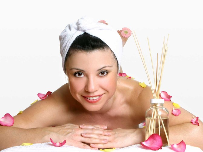 1287_web-devojka-aroma-terapija-dreamstime_1676401-showface
