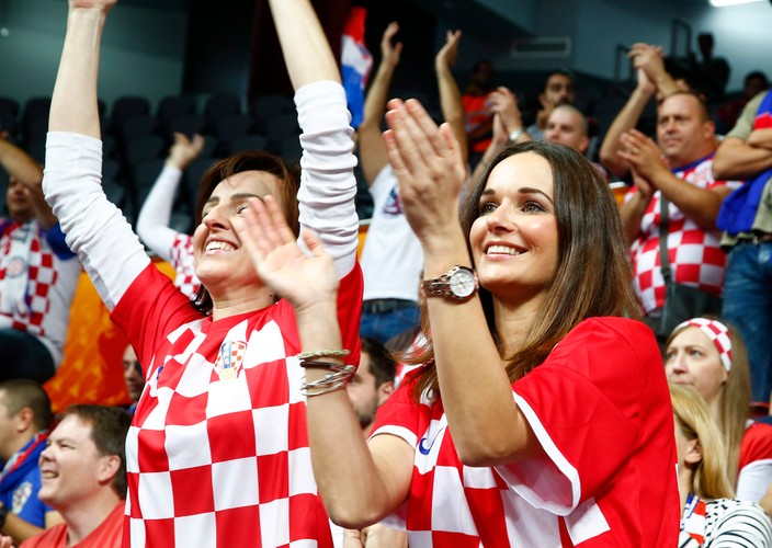 Thobe i abaya to nie jedyne stroje kibiców na mundialu w Katarze