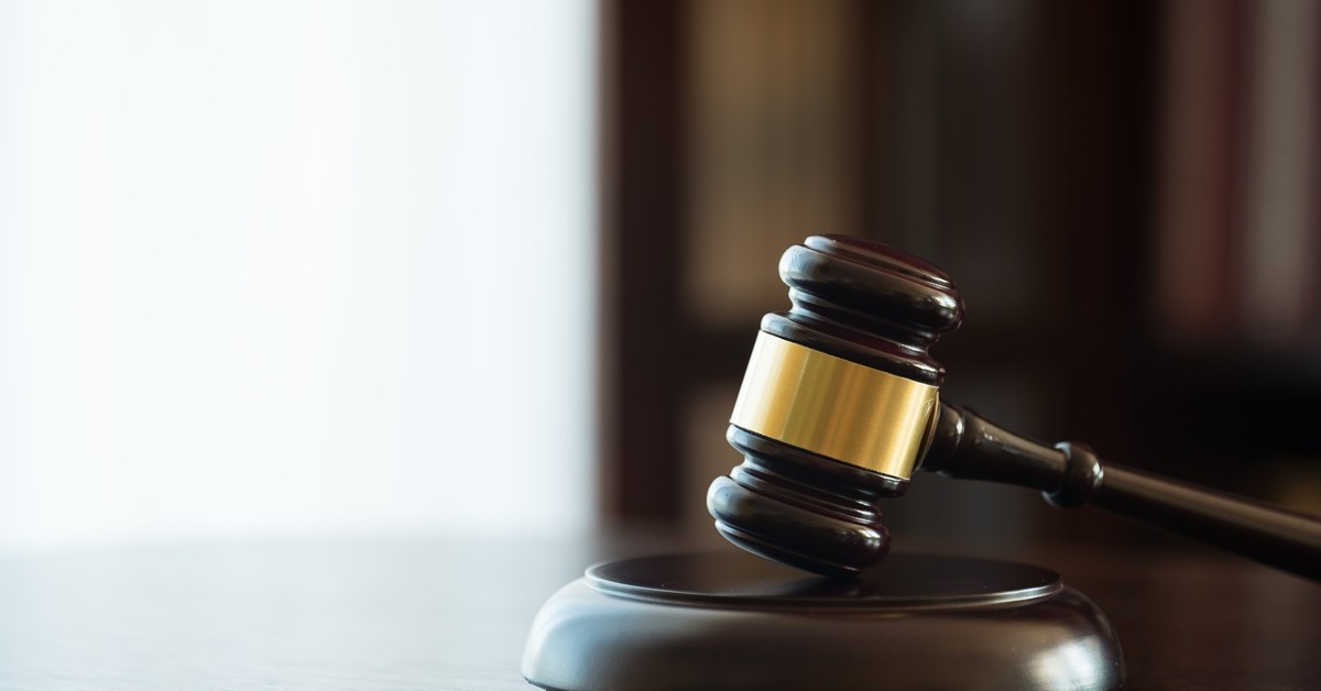 Jeden obywatel może w Rzeczpospolitej pozbawić setki innych obywateli prawa do sądu