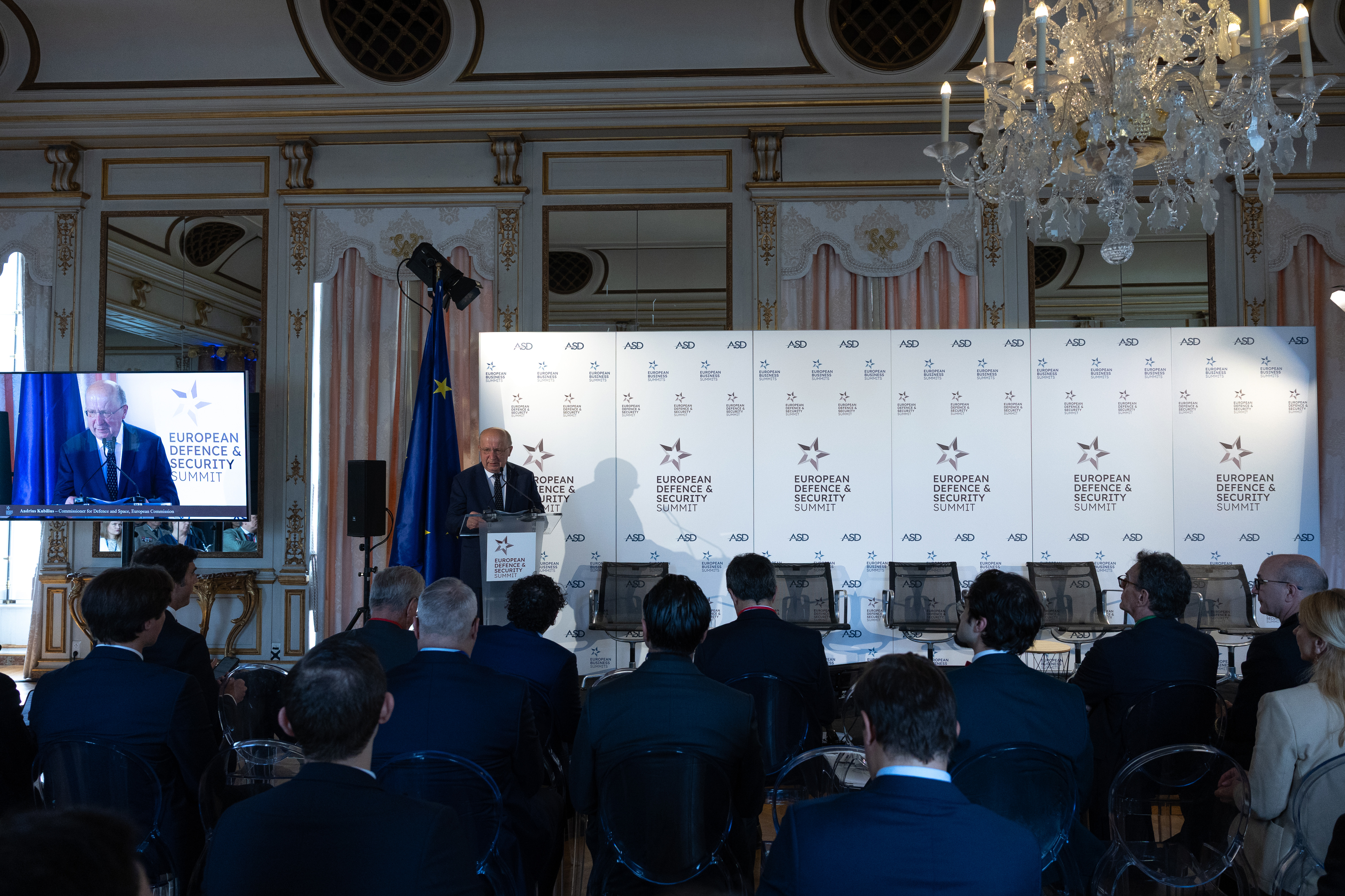 Difesa UE: 20 Paesi chiedono prestiti Safe da 100 miliardi